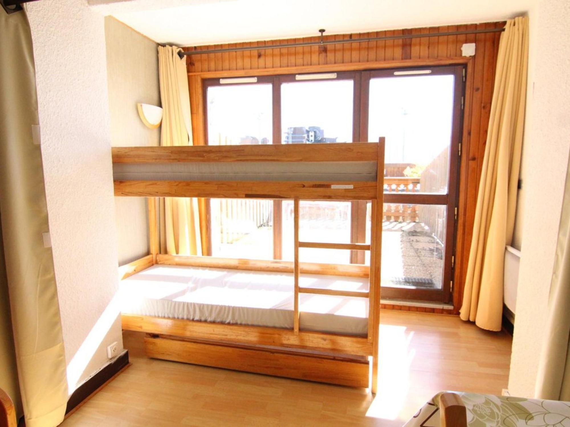 Chaleureux Pour 4 Pers. Au Pied Des Pistes - L'alpe D'huez - Fr-1-405-19 Apartment
